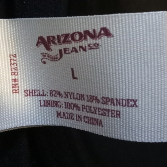 • Arizona Jeans Swimwear Bikini Top • - Picture 5 of 7